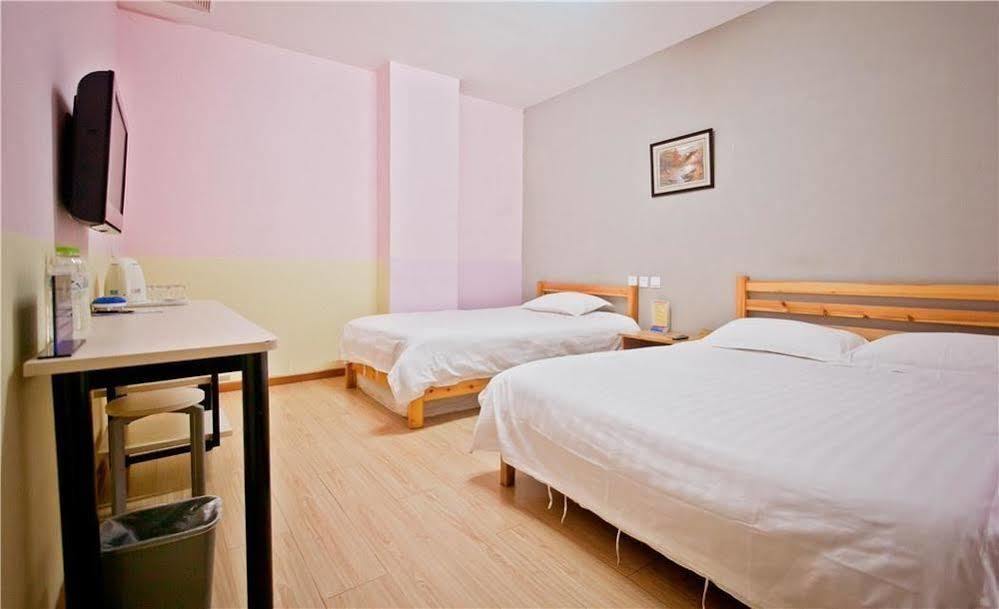 Peking Uni Youth Hostel Bagian luar foto